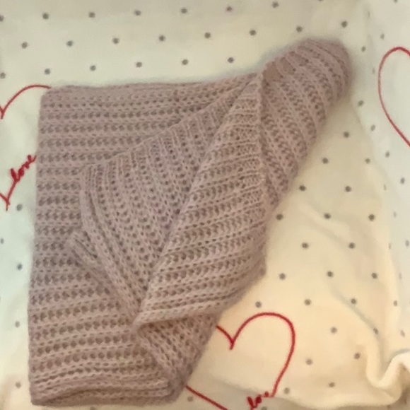 Buji Baja Lavender Super Soft Blanket-Scarf - Picture 2 of 3